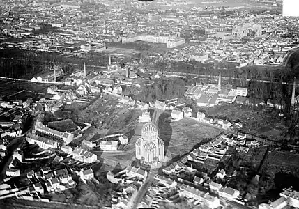 Les usines du faubourg Fléchambault.