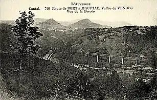 Vue du viaduc et du village de Vendes depuis la Percée, entre 1910 et 1920.