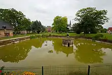 Bassin du parc de la mairie de Saint-Jacques-sur-Darnétal