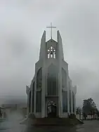 L'église catholique romaine du St-Esprit.