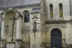 Photographie de l'église Saint-Pierre-et-Saint-Laurent de Baugé.