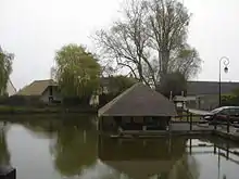 Lavoir public.