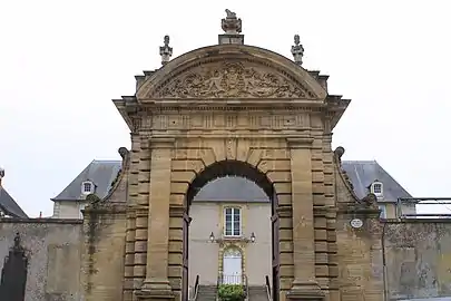 Palais épiscopal (hôtel du Doyen)