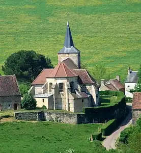 L'église Saint-Hilaire.