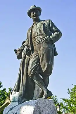 Bertrand de LassusStatue par Montorgue (Montréjeau)