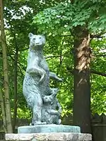 Mother Bear and Cubs (Ourse et ses petits), bronze, entrée du Huntington State Park à Redding (Connecticut)