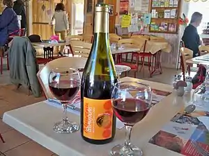 Beaujolais nouveau à Saint-Trinit.