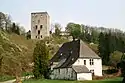 Le moulin banal et la tour Salamandre.