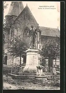 statue de Jean-Charles Langlois.