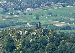 Tour ruinée.