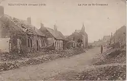 Les destructions de la rue de Saint-Chamont à la suite des combats de début octobre 1918.