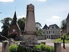 Le monument aux morts.