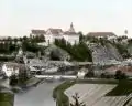 Château de Bechyně dominant la Lužnice.