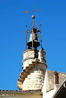 La tourelle vue depuis la rue Marx-Dormoy.