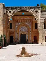 L'entrée principale au palais