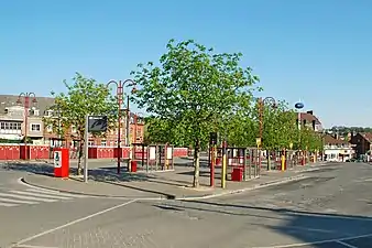 Gare des bus sur la place la Gare.