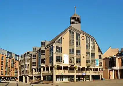 Le collège Albert Descamps.