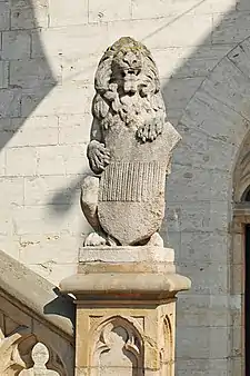 Lion du perron.