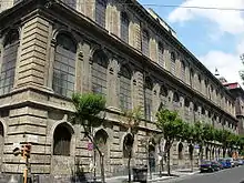Photo d'un grand palazzo napolitain