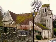 L'église Saint-Nicolas depuis le nord.