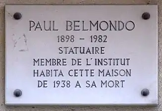 Plaque au no 4.