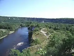 Au bélvédère de Copeyre, entre Floirac à gauche et Martel.