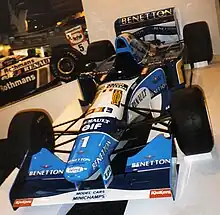 Photo de la nouvelle Benetton B195 exposée au 1996 Autosport International Show