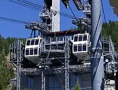 Les 2 bennes présentes à Plan-Peisey.