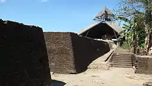 La forteresse de Somba Ompu aujourd'hui.