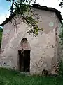 Chapelle Saint-Pierre dans le cimetière de Béréndé