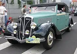 Berliet Dauphine cabriolet.