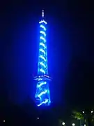 La tour radio de Berlin (Berliner Funkturm, 150 mètres) illuminée lors de l' IFA 2005 (Internationale Funkausstellung Berlin 2005).