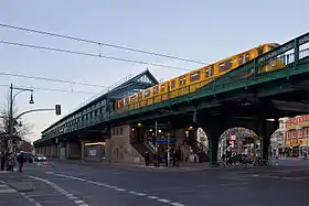 Image illustrative de l’article Eberswalder Straße (métro de Berlin)