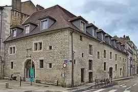 L'ancien bâtiment de cuverie.