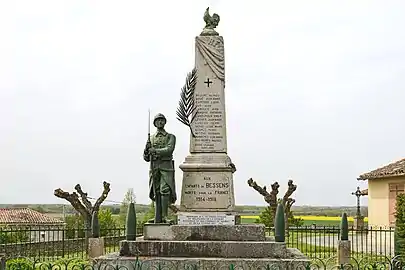 Le monument aux morts