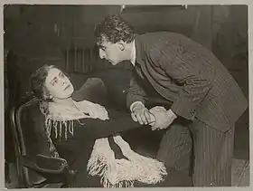 Betty Nansen et Henrik Bentzon dans Les Revenants en 1925