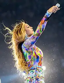 Description de l'image Beyoncé - Tottenham Hotspur Stadium - 1st June 2023 (47 of 118) (52946286530) (cropped).jpg.