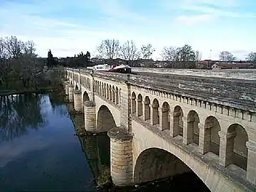 Le pont-canal de Béziers sur l'Orb.
