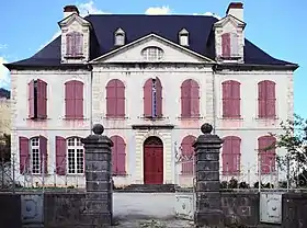 Château de Biellelogis, communs, jardin