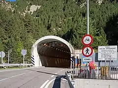 Sortie côté Espagne du tunnel.