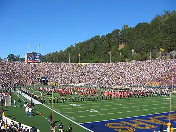 Description de l'image Big Game 2004 Cal and Stanford Bands 1.jpg.