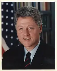 Portrait officiel de Bill Clinton.