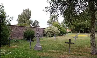 Le cimetière militaire allemand.