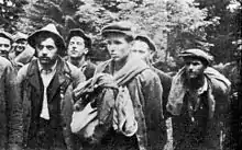 Des membres du groupe "Bira" capturés par des soldats de l'armée polonaise dans la région de Zatwarnica.