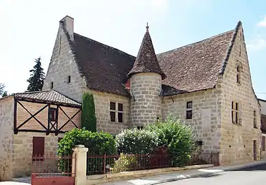 Une maison à Birac