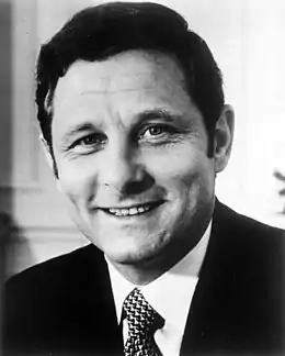 Birch Bayh, sénateur de l'Indiana.