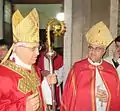 Mgr Warda avec Mgr Maurizio Malvestiti durant la Vigile nocturne de Pentecôte dans la cathédrale de Lodi, le 14 mai 2016.