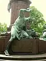 Statue de Siegfried à l'arrière