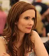 Bitsie Tulloch interprète Juliette Silverton / Eve.