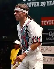 Gros plan sur Björn Borg au cours d'un match de tennis